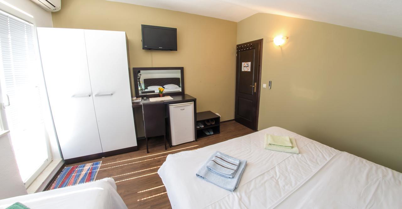 Guesthouse Stari Grad โมสตาร์ ภายนอก รูปภาพ