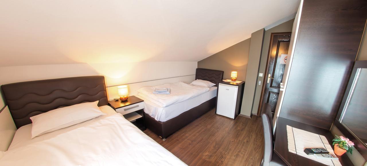Guesthouse Stari Grad โมสตาร์ ภายนอก รูปภาพ