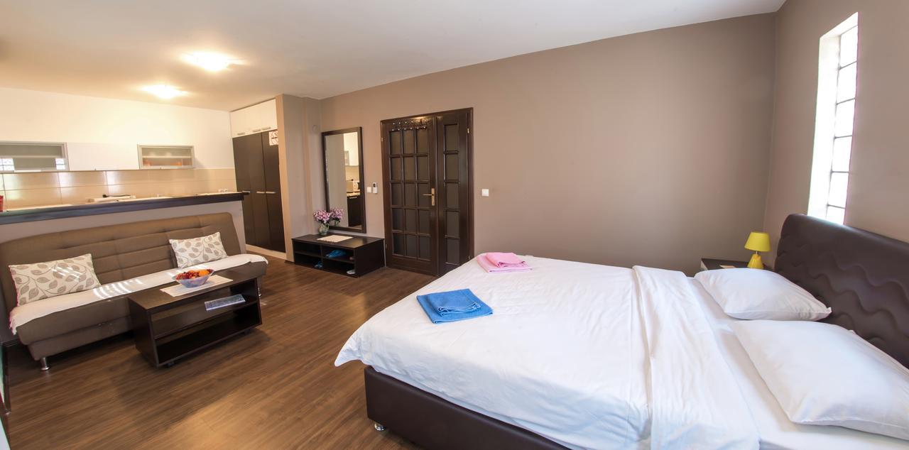 Guesthouse Stari Grad โมสตาร์ ภายนอก รูปภาพ